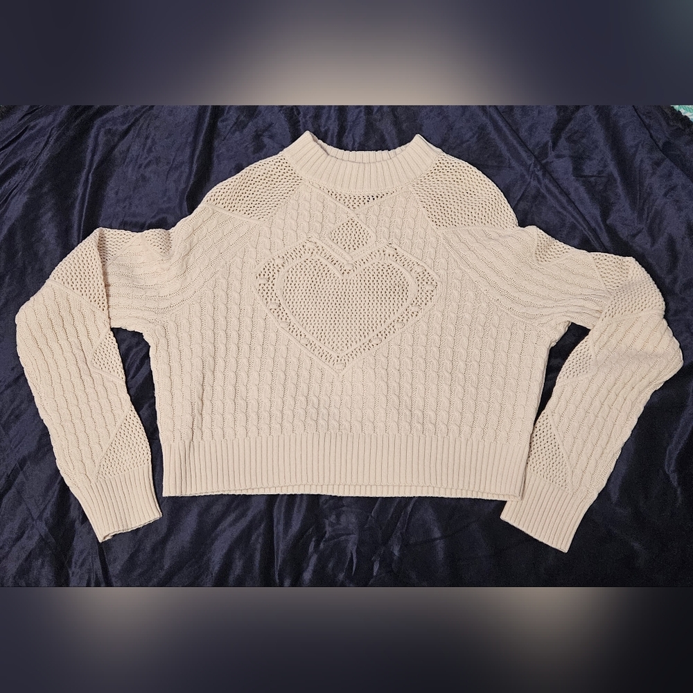 Cropped knitted sweater